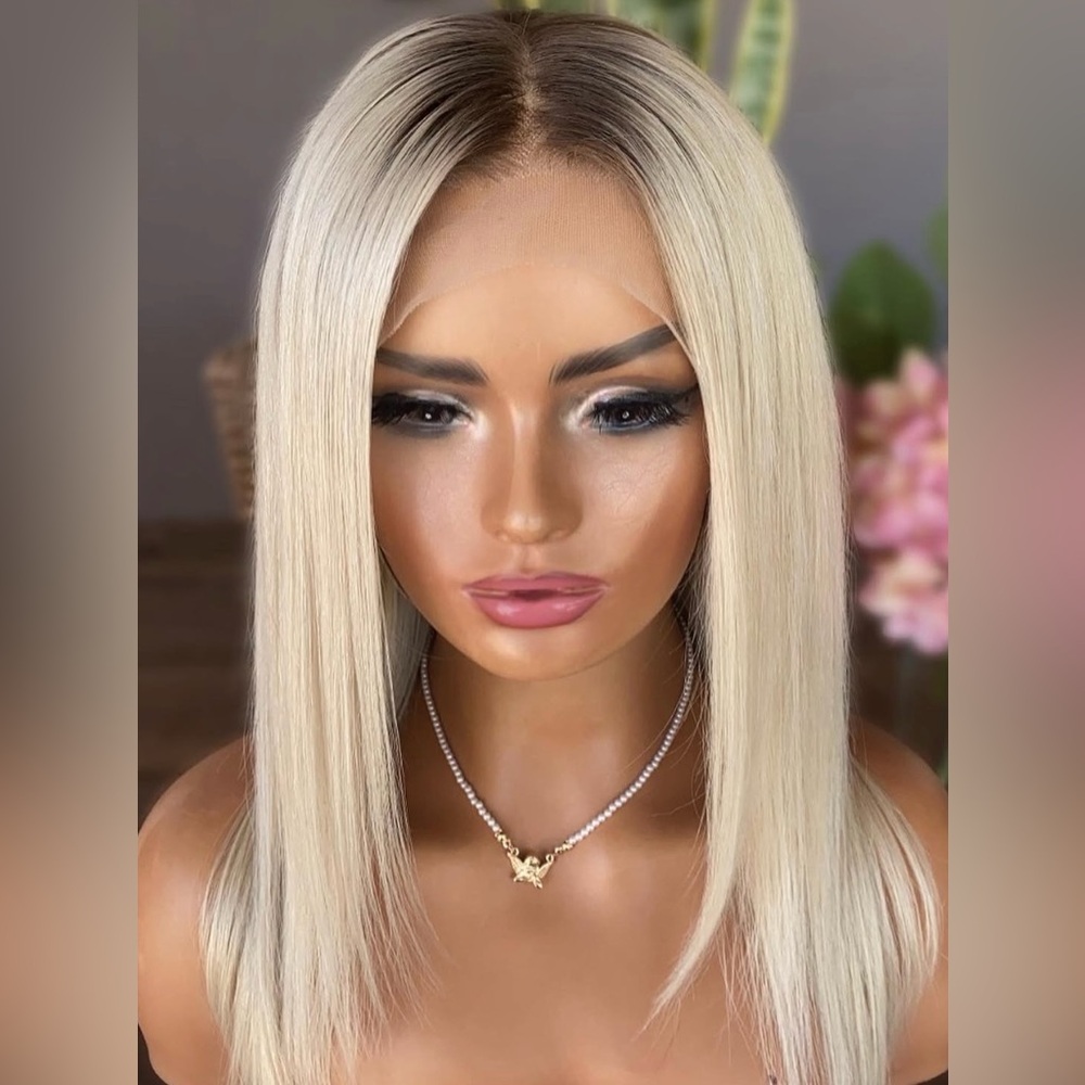 Elegant Blonde Straight Hair Wig